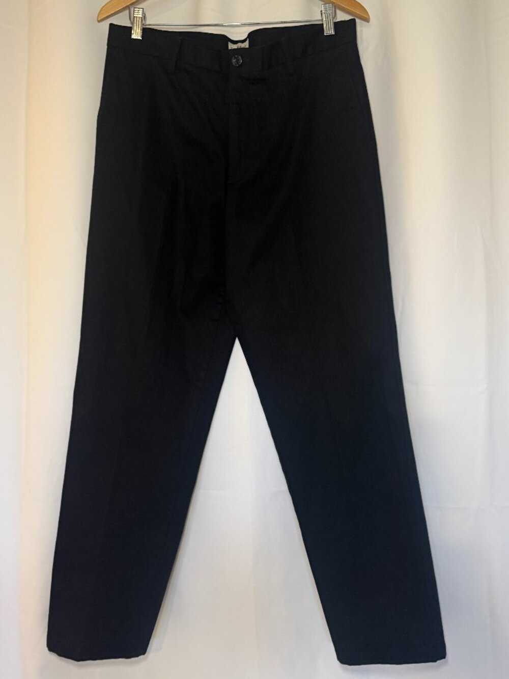 Dockers Classic Fit Mens Chino Pants 34x32 Black Flat Front Stretch Straight Leg